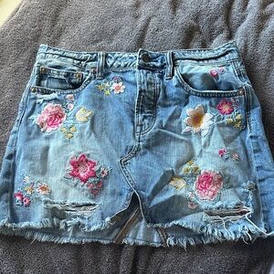American Eagle Outfitters Blue Floral Embroidered Mini Skirt
